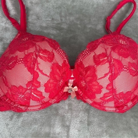 Victoria's Secret Body by Victoria Push-Up Bra Red Lace Padded Size 32D - Picture 3 of 7